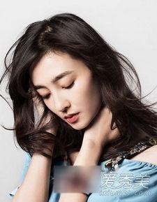 明星的中长发,揭秘明星中长发的魅力与时尚演变