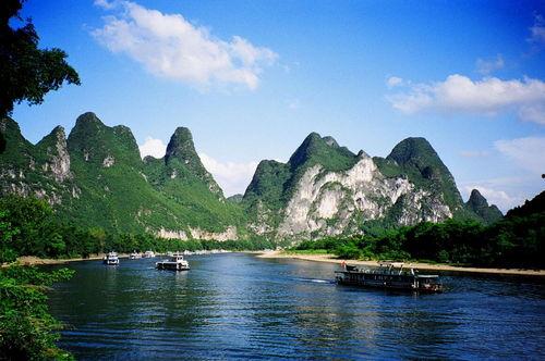 漓江景府吃瓜,揭秘网红打卡地的瓜田乐趣