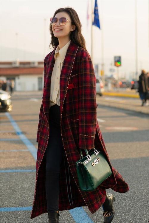 女明星穿大衣的图片,女明星大衣穿搭指南