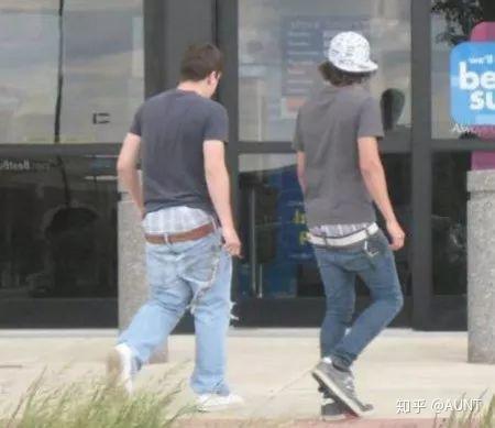 露屁股男明星,揭秘娱乐圈的尴尬瞬间