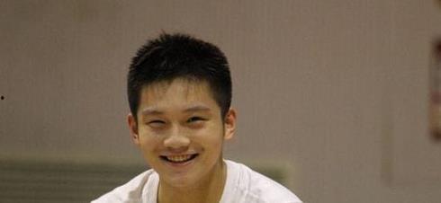 陈梦吃瓜场面,揭秘明星私下趣味一面